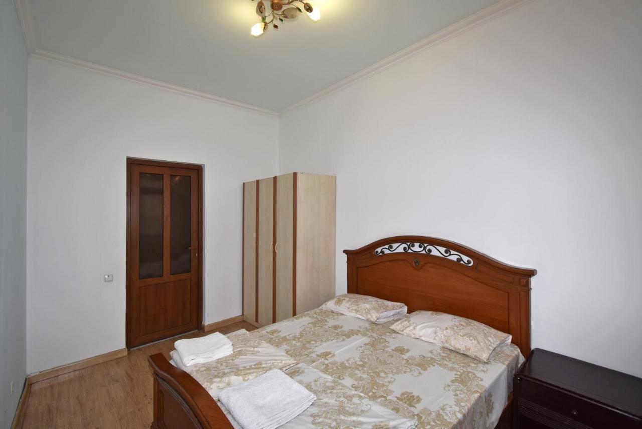 Armenak Apartment 5-Комнатная 예레반 외부 사진